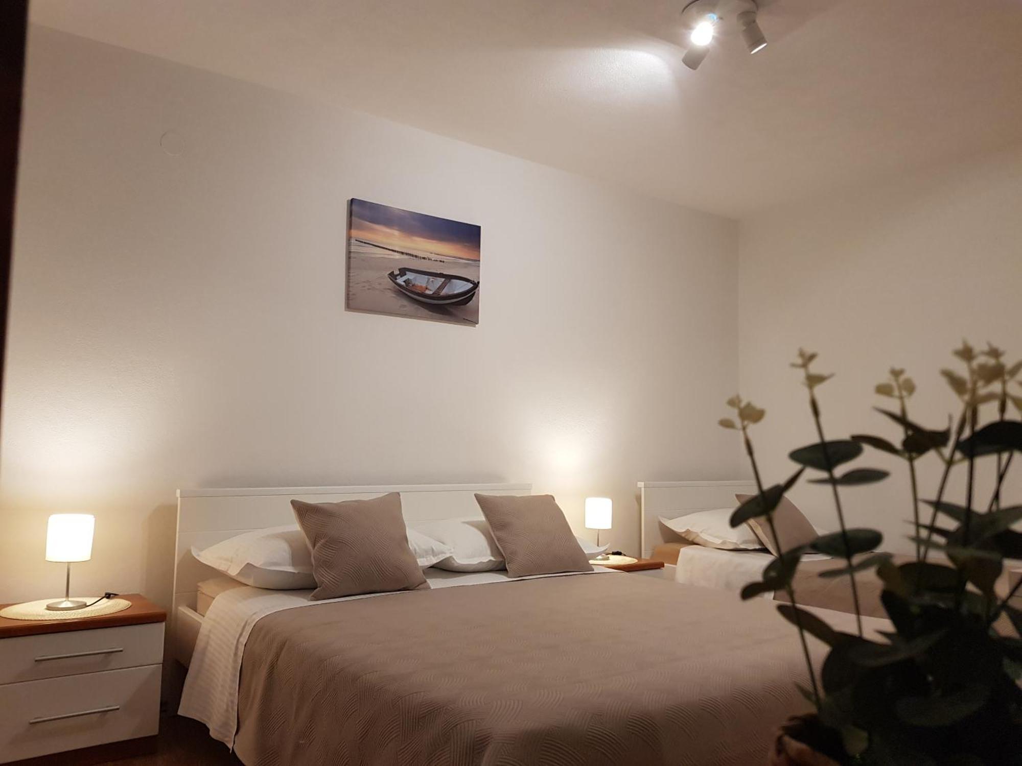 Bed & Breakfast Huljic Хвар Екстер'єр фото